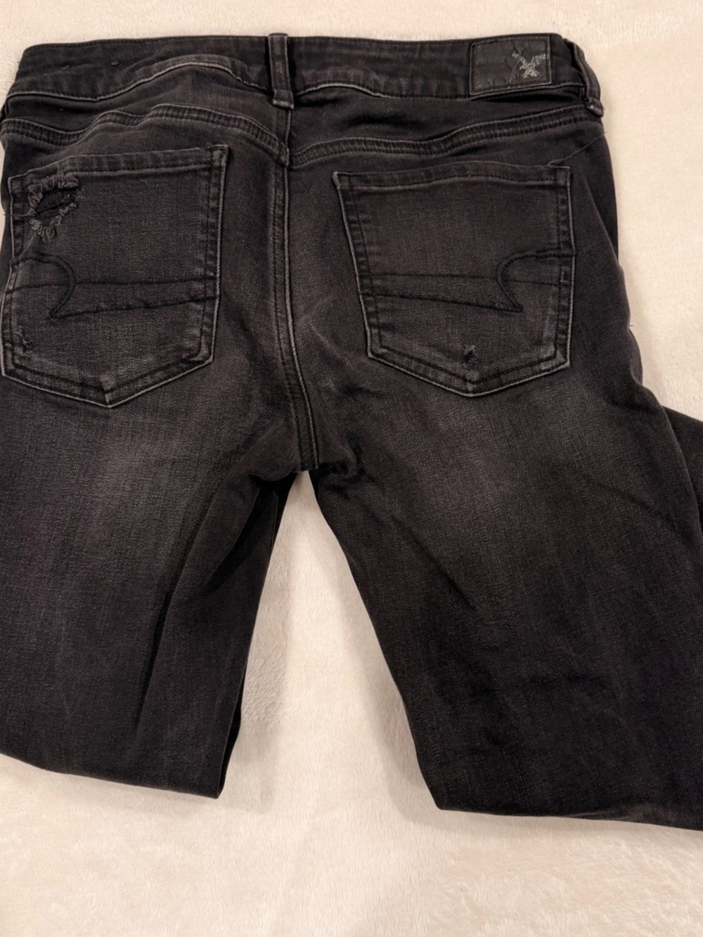 American Eagle Outfitters Women's Black Ripped Skinny Jeans - Picture 5 of 6